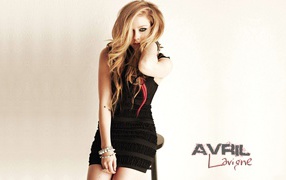 Avril Lavigne in black