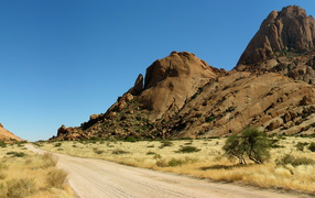 Дорога по пустыне