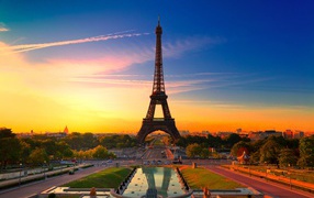 Dawn at Eiffel Tower