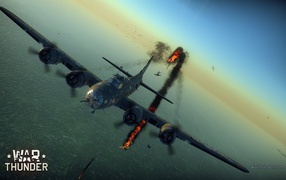 War Thunder самолет под огнем