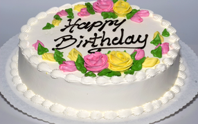  Красивый торт ко дню рождения с розами