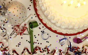 Торт и дудки на день рождения