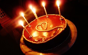 Торт с сердцем на день рождения
