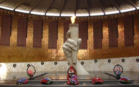 	 may 9 Victory Day memorial