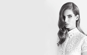 Lana Del Rey  white picture