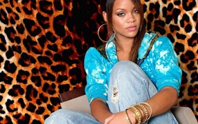 Rihanna wild photo