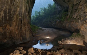 Очень большая пещера