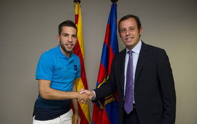 Barcelona Jordi Alba signed a contract