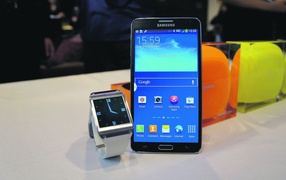 Samsung Galaxy Note 3 и Samsung Galaxy Gear