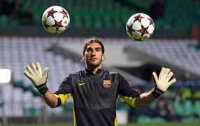 The football player of Barcelona José Pinto with two balls