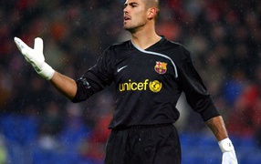 The player of Barcelona Victor Valdes