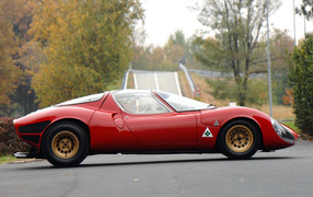 Новая машина Alfa Romeo 33