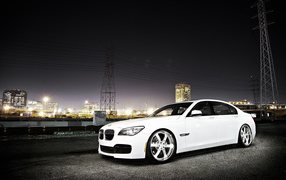 	   White BMW 7 series