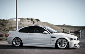 Белый BMW M-3