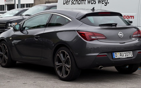 Надежная машина Opel Astra GTC