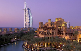 Здание в Дубае