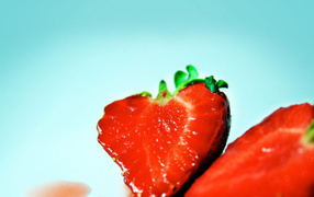 	   Cut strawberries