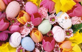 Яйца и цветы на Пасху