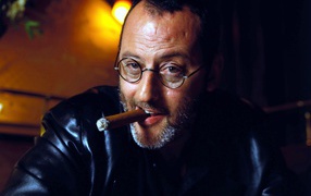 	   Jean Reno with a cigar