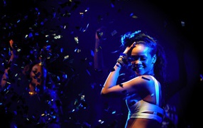 	   Singer Rihanna