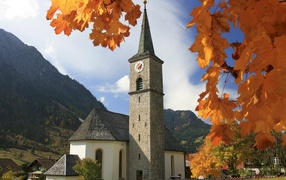 Autumn in the mountains near the Church