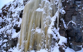 Замерзший водопад в Финляндии
