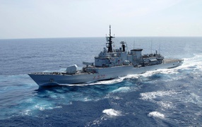 	   Battle ship in the sea
