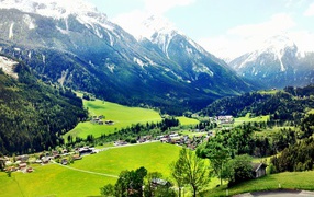 Альпийские луга на курорте Цель-ам-Зее, Австрия
