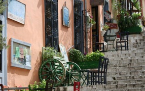 Старинная улочка в Афинах