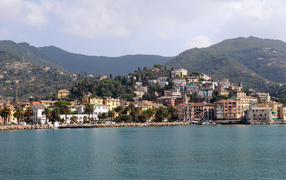 Oceanside resort to Rapallo, Italy