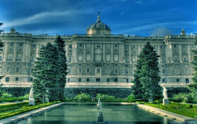 Дворец в Мадриде