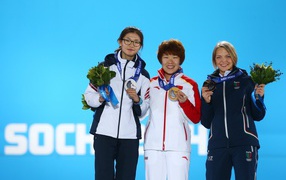 Обладательница серебряной и двух бронзовых медалей итальянская конькобежка Арианна Фонтана