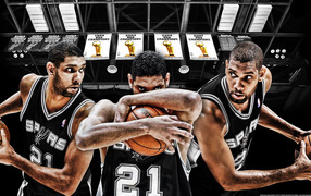Tim Duncan in the attack
