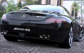 Черный Mercedes-Benz, вид сзади