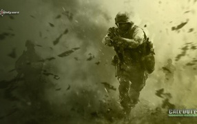 Солдат бежит в игре Call of Duty Modern Warfare 4