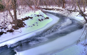 An ice-fast flow
