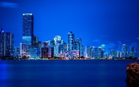 The night city of Miami on the Atlantic coast