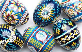 Beautiful decorated eggs for Easter holiday