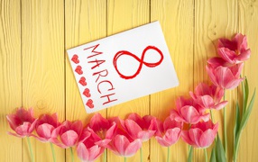 Розовые тюльпаны и открытка на 8 марта