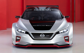 Автомобиль Nissan Leaf Nismo RC 2019 года вид спереди