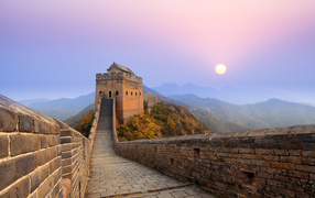 Great Wall of China against the background of the moon in the sky
