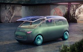 Автомобиль MINI Vision Urbanaut 2020 года
