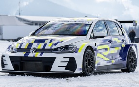 2020 Volkswagen ER1 Concept car in the snow
