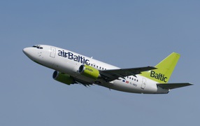 Пассажирский самолет Boeing YL-BBQ авиакомпании Air Baltic