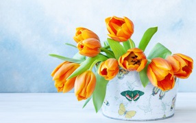 Bouquet of orange tulips in a vase