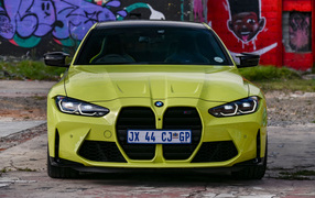 Автомобиль BMW M4 Competition 2021 года