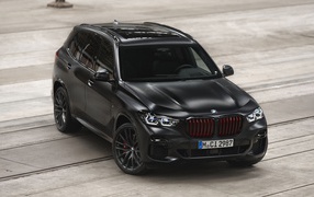 Автомобиль BMW X5 M50i, 2021 года