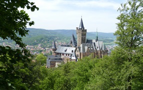 Вид на красивый старинный замок, Германия