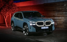 Внедорожник BMW XM 2023 года
