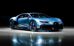 Презентация стильного автомобиля Bugatti Chiron
